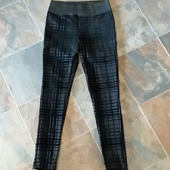 MAURICES* Black Geo Leggings - Picture 5 of 5